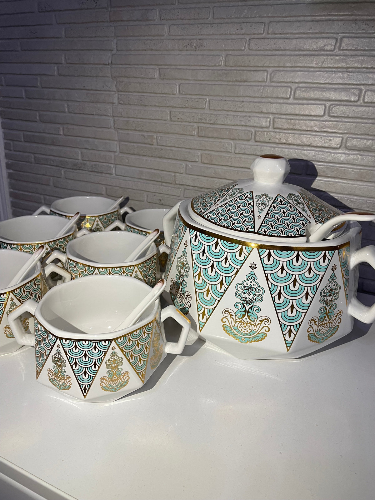 Ekskluzivni Set za Posluživanje – Elegancija u Svakom Detalju ✨