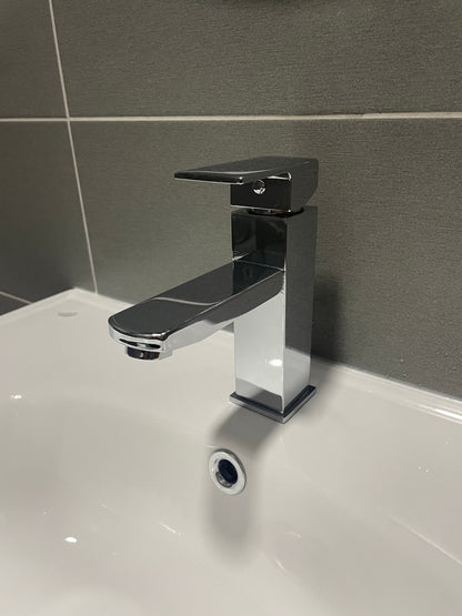 Moderna slavina za lavabo – elegantan dizajn