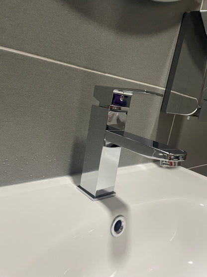 Moderna slavina za lavabo – elegantan dizajn